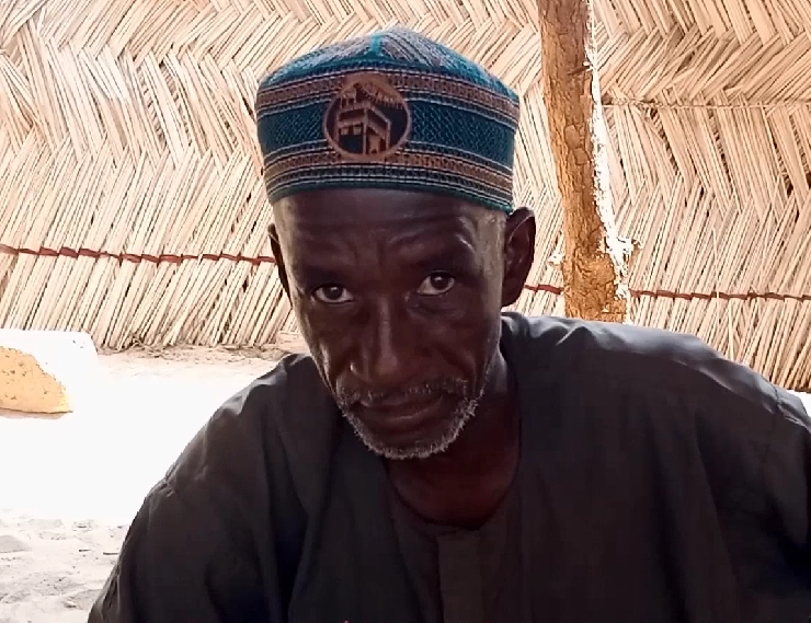 Amadou Alto, représentant des éleveurs à Boboye, utilise régulièrement le système d'information digitalisé pour la transhumance